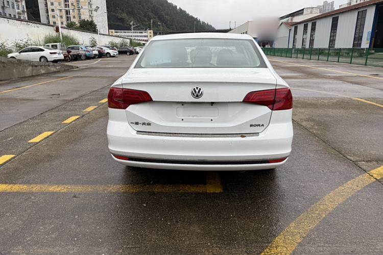 Used Volkswagen Bora 2016 1.6L Automatic Comfort Model
