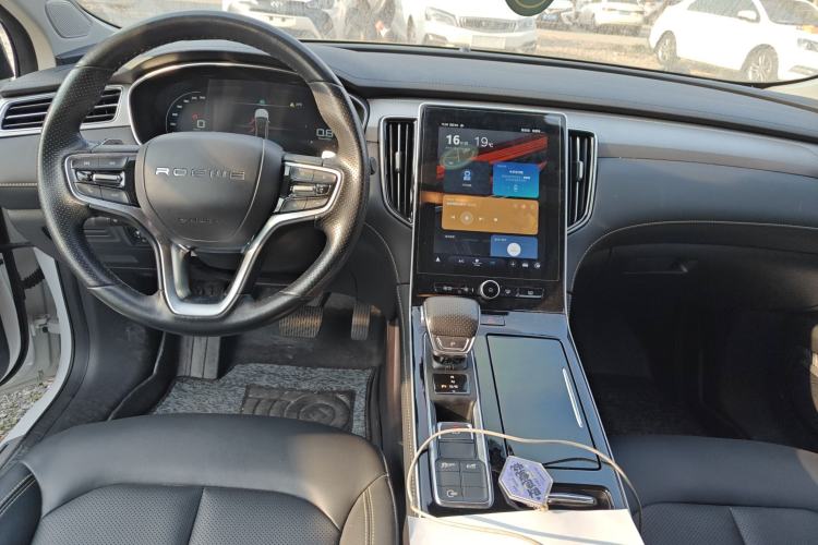 Used Roewe i6 MAX 2020 300TGI Automatic "Swell Cool Smart Drive" Edition
