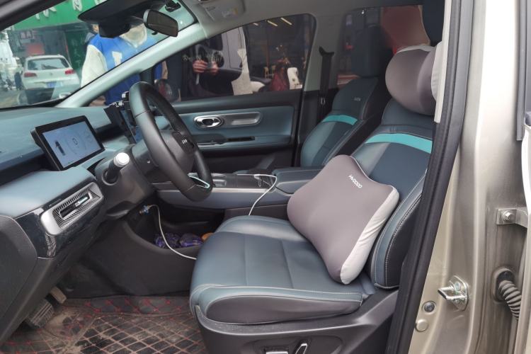 Used AION Y 2023 Plus 510 Smart Edition