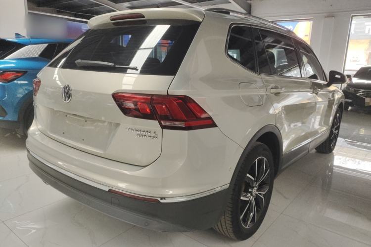 Used Volkswagen Tiguan L 2019 Revised 330TSI Automatic Two-Wheel Drive Smart & Luxury Edition China VI Standard