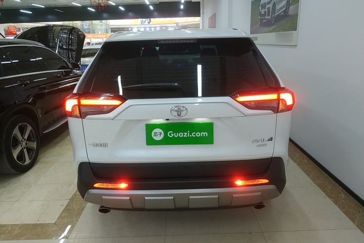 Used Toyota RAV4 2022 2.0L CVT 4x4 Style Plus Edition
