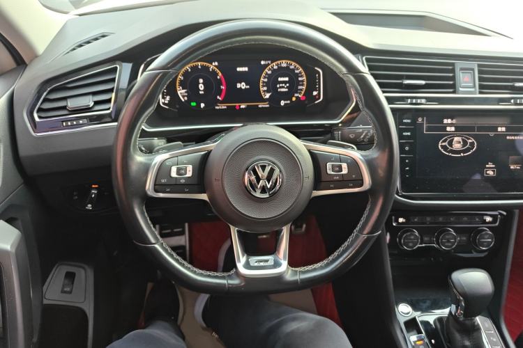 Used Volkswagen Tiguan L 2019 Restyled 330TSI Automatic Two-Wheel Drive R-Line Flagship Version China VI Standard