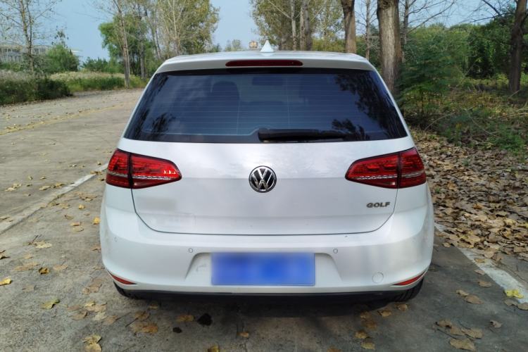 Used Volkswagen Golf 2016 1.6L Automatic Fashion Model