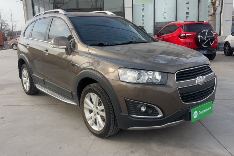 Used Chevrolet Captiva 2017 2.4L 4x4 Flagship Edition 7-Seater
