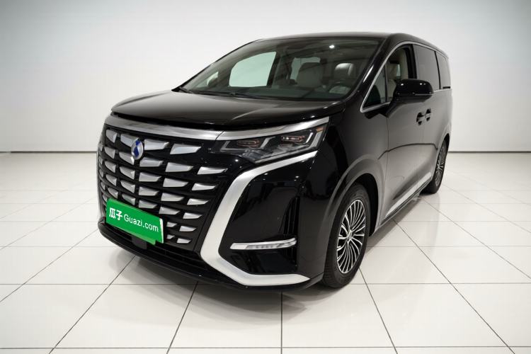 Used Denza D9 2022 DM-i 1040 Prestige Model