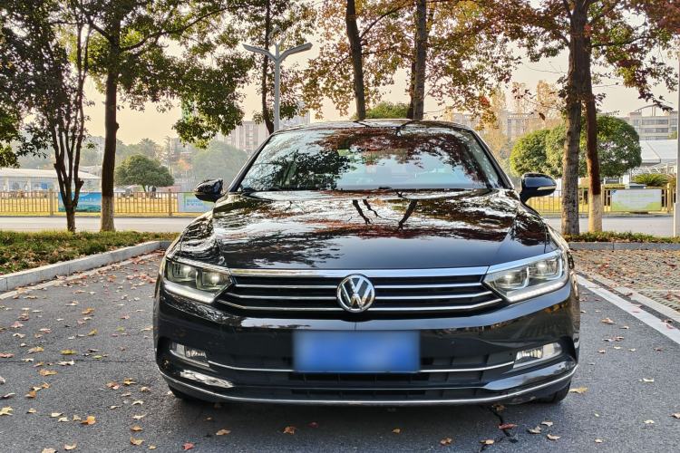 Used Volkswagen Magotan 2019 330TSI DSG Leading Model China VI Standard