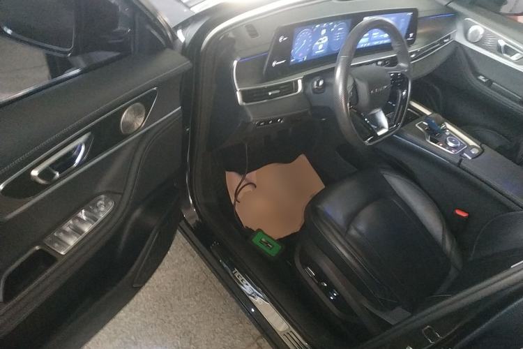 Used Chery Tiggo 8 PRO New Energy 2023 Champion Edition 1.5T 100km Glory Version
