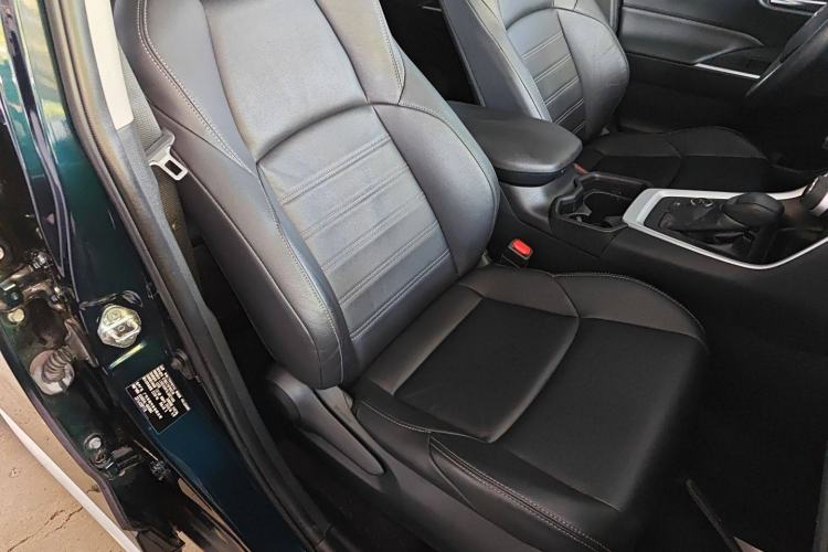 Used Toyota Wildlander 2020 Dual-Motor 2.5L E-CVT Four-Wheel Drive Luxury Edition
