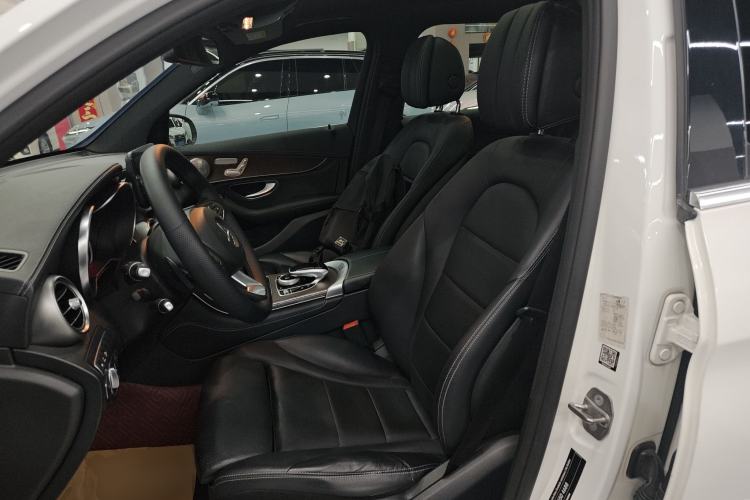 Used Mercedes-Benz GLC 2018 GLC 300 4MATIC Sport Edition
