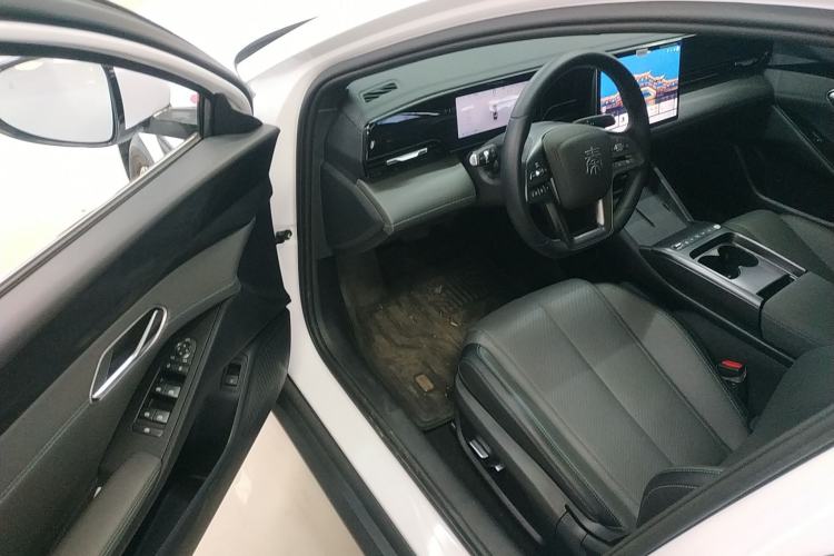 Used BYD Qin L 2025 EV 470KM Leading Edition
