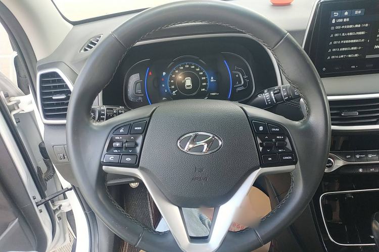 Used Hyundai Tucson 2020 280TGDi Two-Wheel-Drive GLS Fashion Edition China VI Standard
