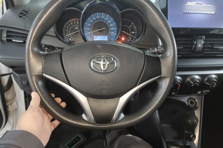 Used Toyota YARiS L 2015 1.5E Automatic Charm Edition