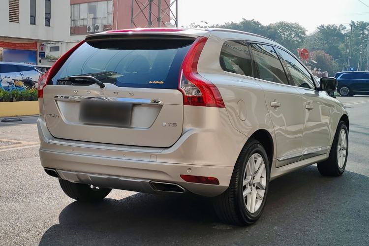 Used Volvo XC60 2017 T5 Smart Upgrade Edition