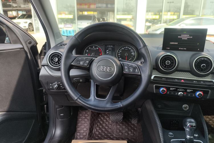 Used Audi Q2L 2020 35 TFSI Fashionable and Elegant Model
