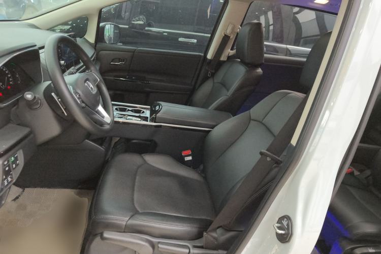 Used Honda Elysion 2024 2.0L eHEV Classic Edition
