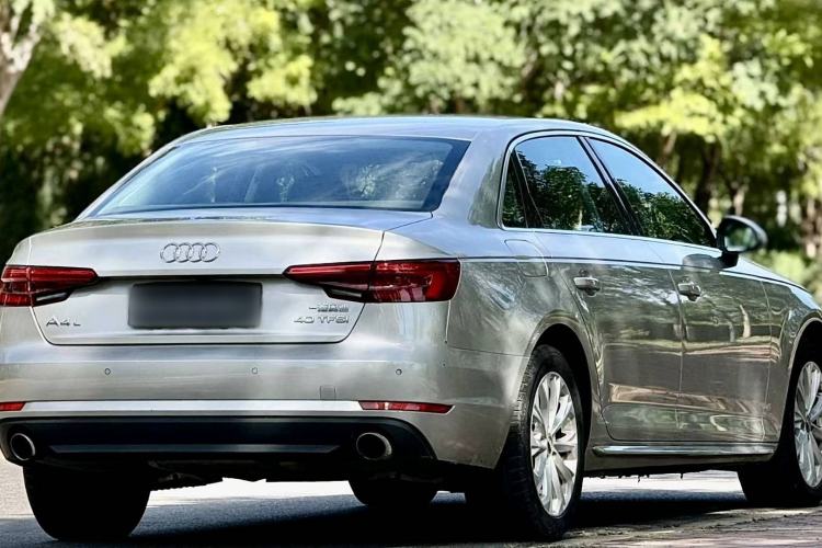 Used Audi A4L 2017 Plus 40 TFSI Ambition Model
