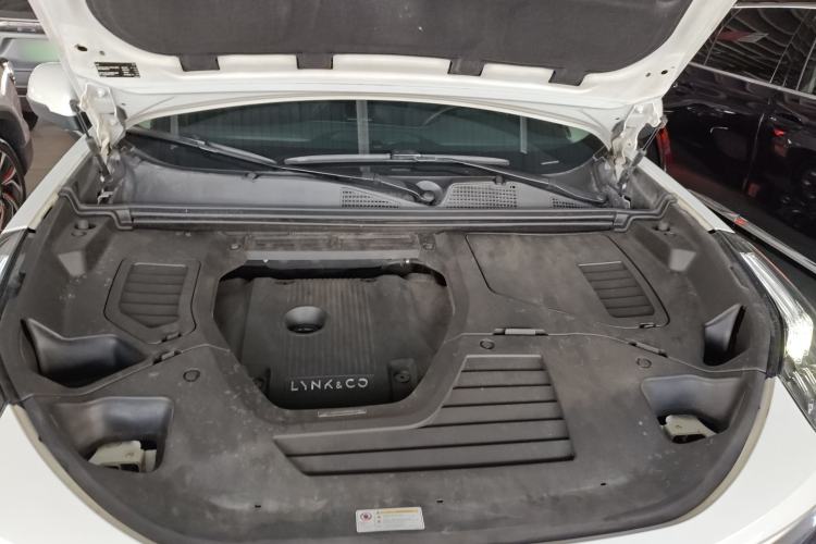 Used Lynk & Co 01 2019 2.0T Two-Wheel-Drive Pro Version China VI Standard
