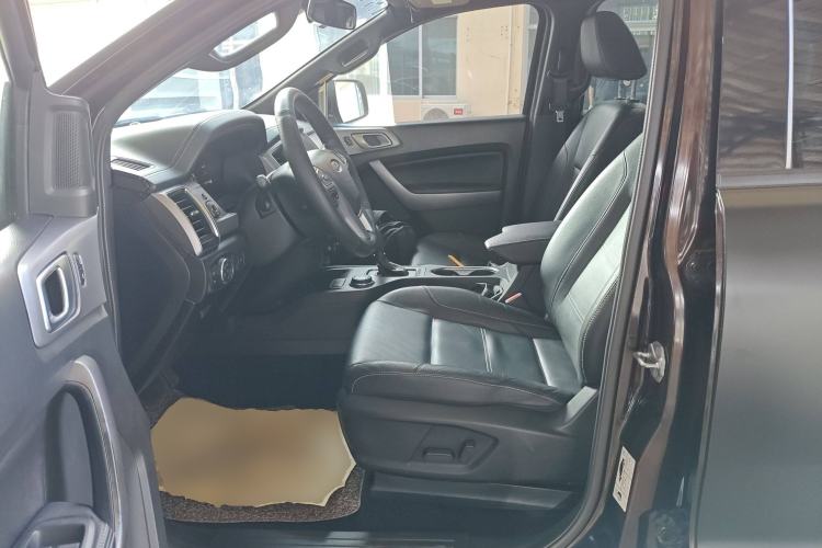 Used Ford Everest 2017 2.0T Gasoline Automatic 4x4 Luxury Edition 5 Seats
