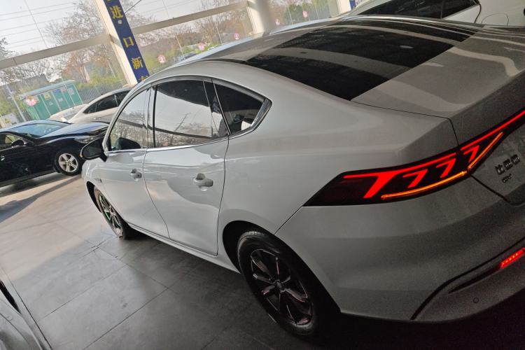 Used BYD Qin PLUS 2021 EV 400KM Leading Comfort Edition