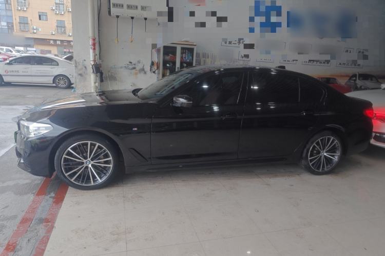 Used BMW 5 Series 2019 Facelifted 530Li Leading Edition M Sport Package