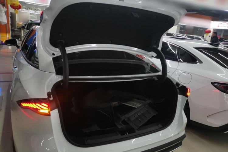 Used  L6 2025 EM-i 140km Explorer+ Edition
