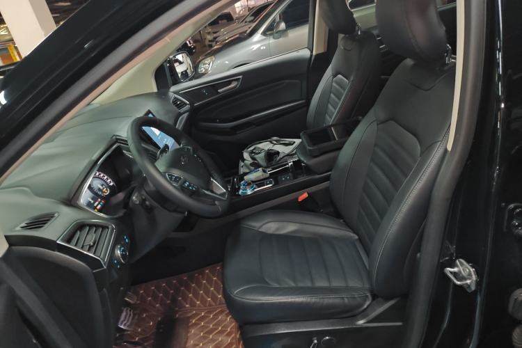 Used Ford Edge 2020 EcoBoost 245 Two-Wheel Drive Titanium 7-Seater
