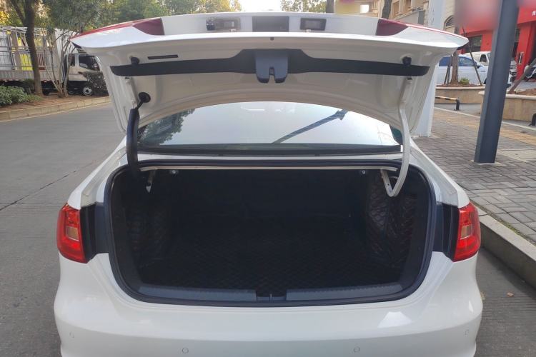 Used Volkswagen Sagitar 2014 1.6L Automatic Comfort Model