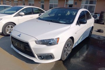 Used Mitsubishi Lancer EX 2016 1.8L CVT Black-and-White Retro Edition