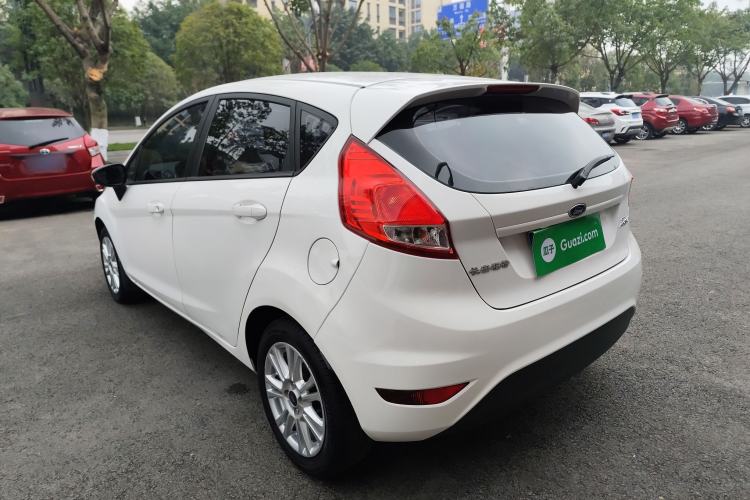 Used Ford Fiesta 2013 Hatchback 1.5L Automatic Fashion Edition
