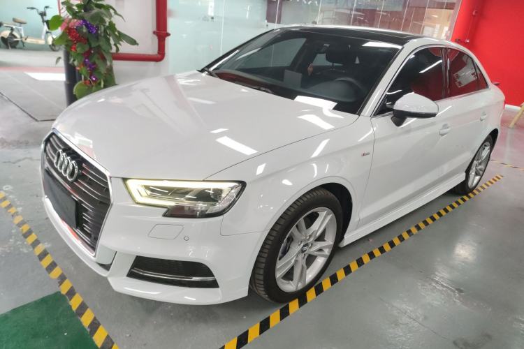 Used Audi A3 2019 Limousine 35 TFSI Fashion Edition China V standard