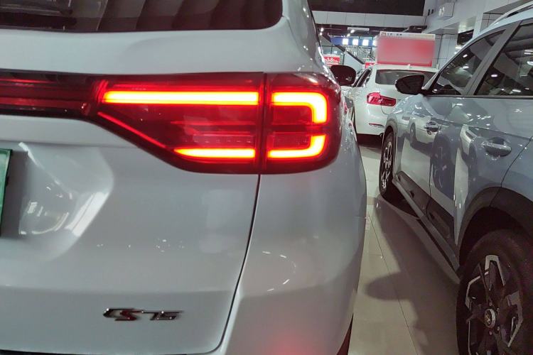 Used Changan CS75 2024 Enjoyment Edition 1.5T DCT Prestige Model
