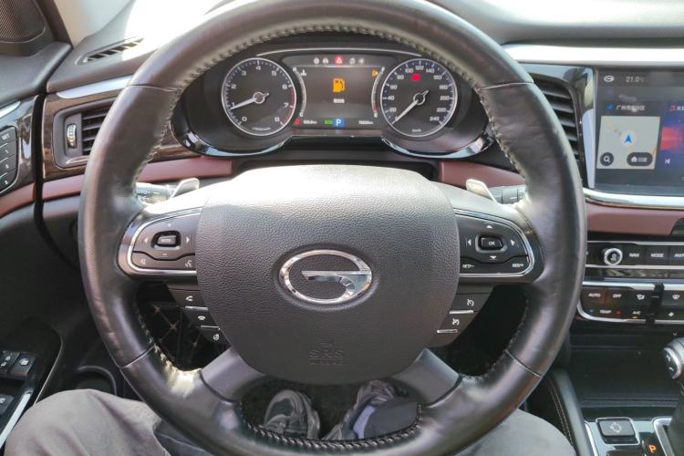 Used GAC Trumpchi GS8 2017 320T Two-Wheel Drive Luxury Smart Connectivity Version (7 Seats)