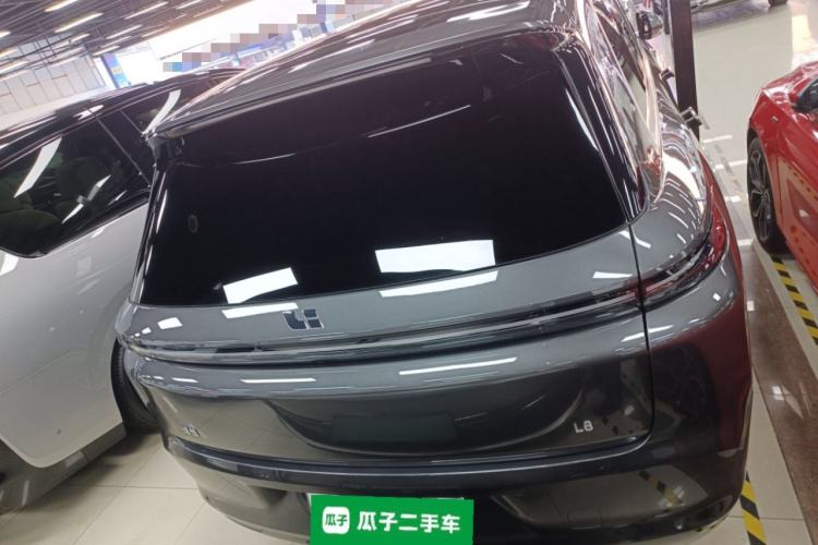 Used Li Auto L8 2023 Pro Model
