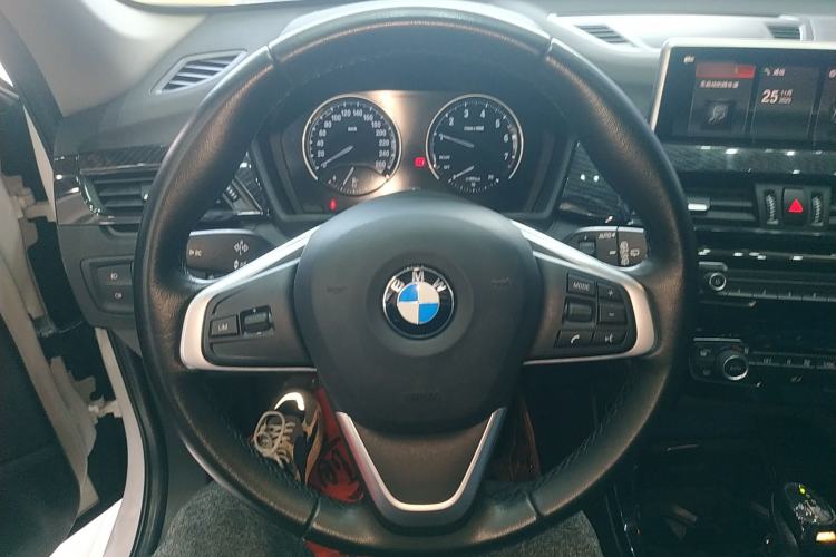 Used BMW X1 2018 sDrive20Li Leading Model
