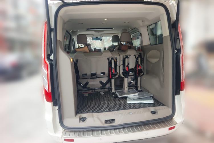 Used Ford Tourneo Custom 2017 2.0T Automatic Elite Version
