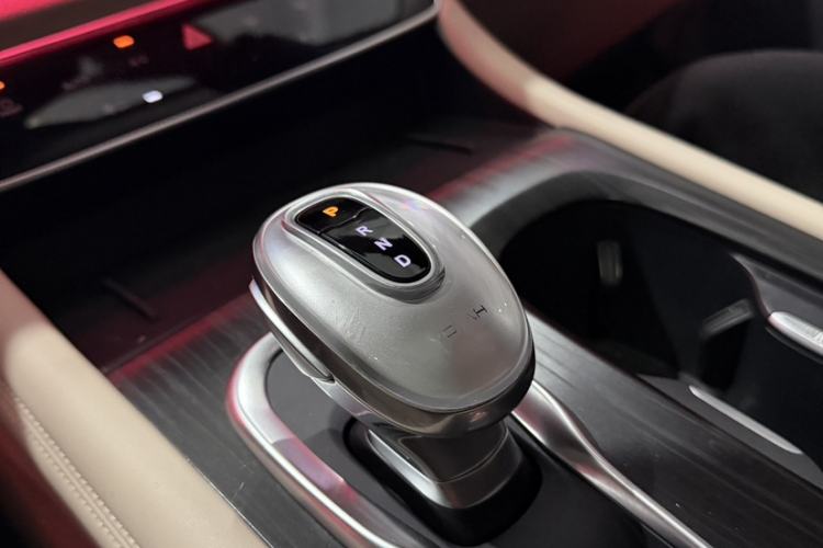 Used VOYAH Dream 2022 Low-Carbon Edition Dream+ Smart Enjoyment Package
