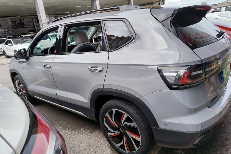 Used Volkswagen Tharu 2024 300TSI Two-Wheel-Drive Moon Luxury Edition
