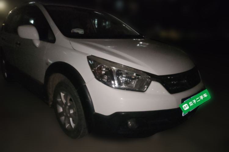 Used Venucia R50X 2015 1.6L Manual Luxury Edition
