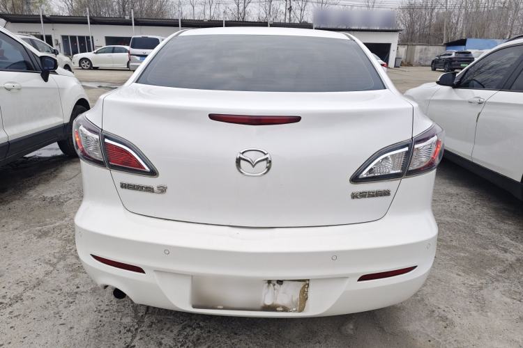 Used Mazda Mazda 3 2015 Sedan 1.6L Manual Comfort Model