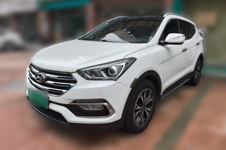 Used Hyundai Santa Fe 2017 2.0T Automatic Two-Wheel Drive Smart Version 7 Seats