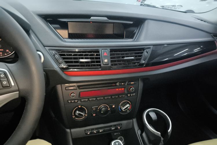 Used BMW X1 2015 sDrive18i Fashion Upgrade Edition
