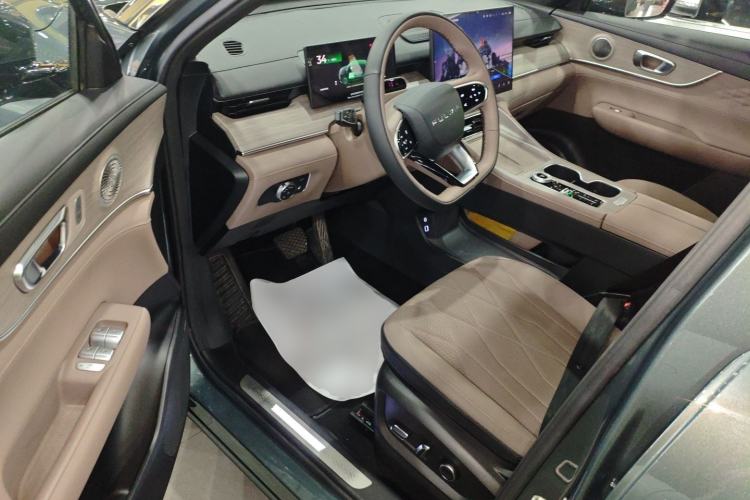 Used Chery Fengyun T8 2025 1.5T 130km Deluxe Version 5 Seats