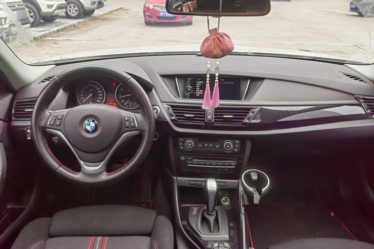 Used BMW X1 2013 sDrive18i Sport Design Package
