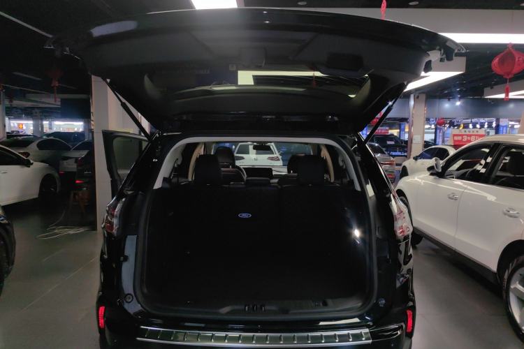 Used Ford Edge 2021 PLUS EcoBoost 245 Two-Wheel-Drive Platinum Edition 5 Seats