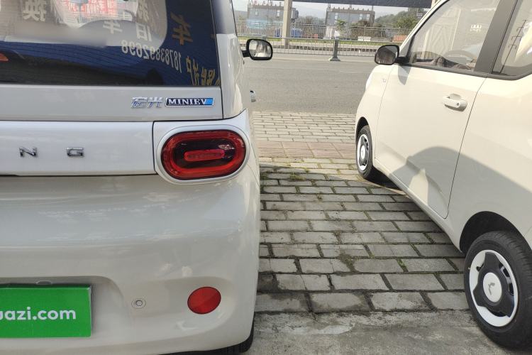 Used Wuling Hongguang MINIEV 2024 3rd Generation 215km Youth Edition