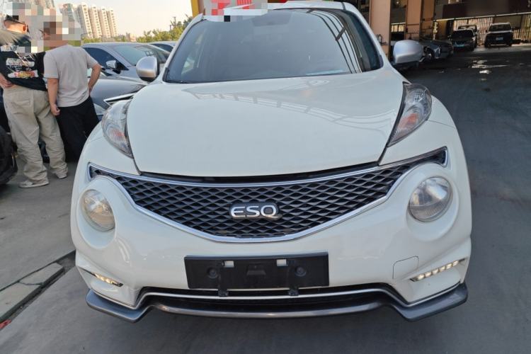 Used Infiniti ESQ 2014 1.6L Spontaneous Edition