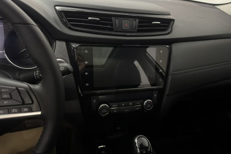 Used Nissan X-Trail 2022 2.0L Two-Wheel Drive Smart Connect & Comfort Edition
