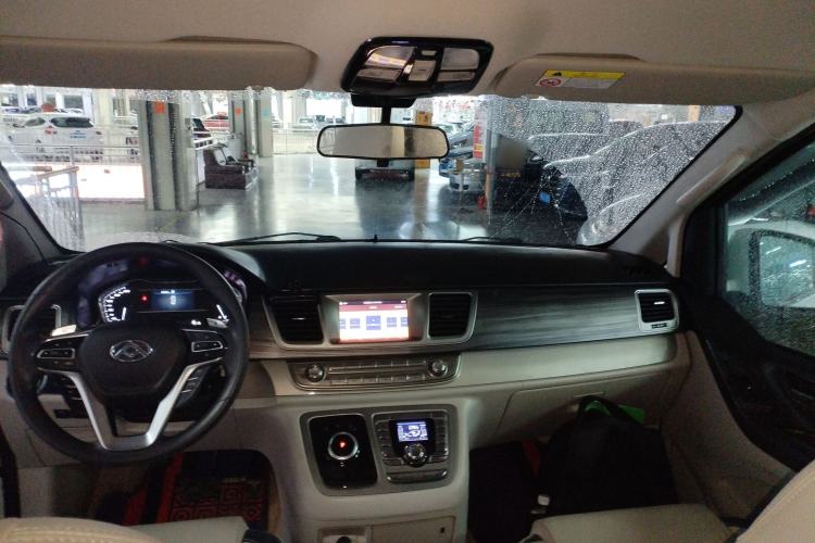 Used SAIC MAXUS G10 2022 2.0T Automatic Elite Edition Gasoline 7-Seater
