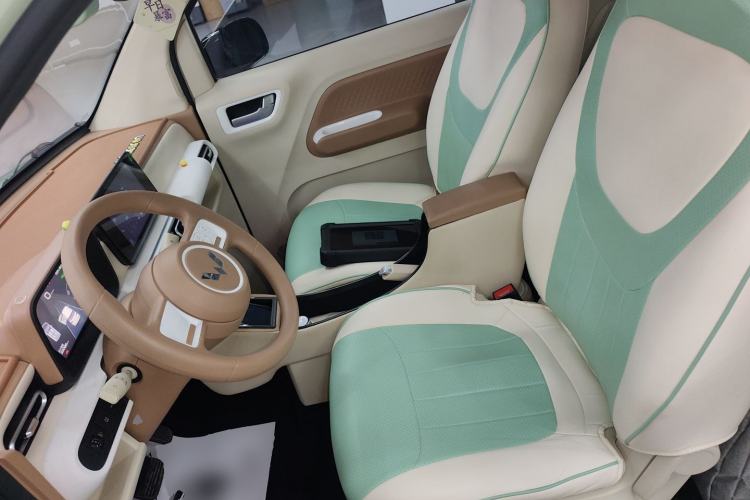 Used Wuling Hongguang MINIEV 2024 3rd Generation 215km Advanced Version
