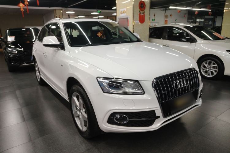 Used Audi Q5 2017 Plus 40 TFSI Ambition Model